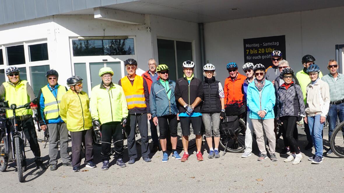 Radtour des Seniorenbeirats Gruppenbild Seniorenbeirat Neuburg Radtour