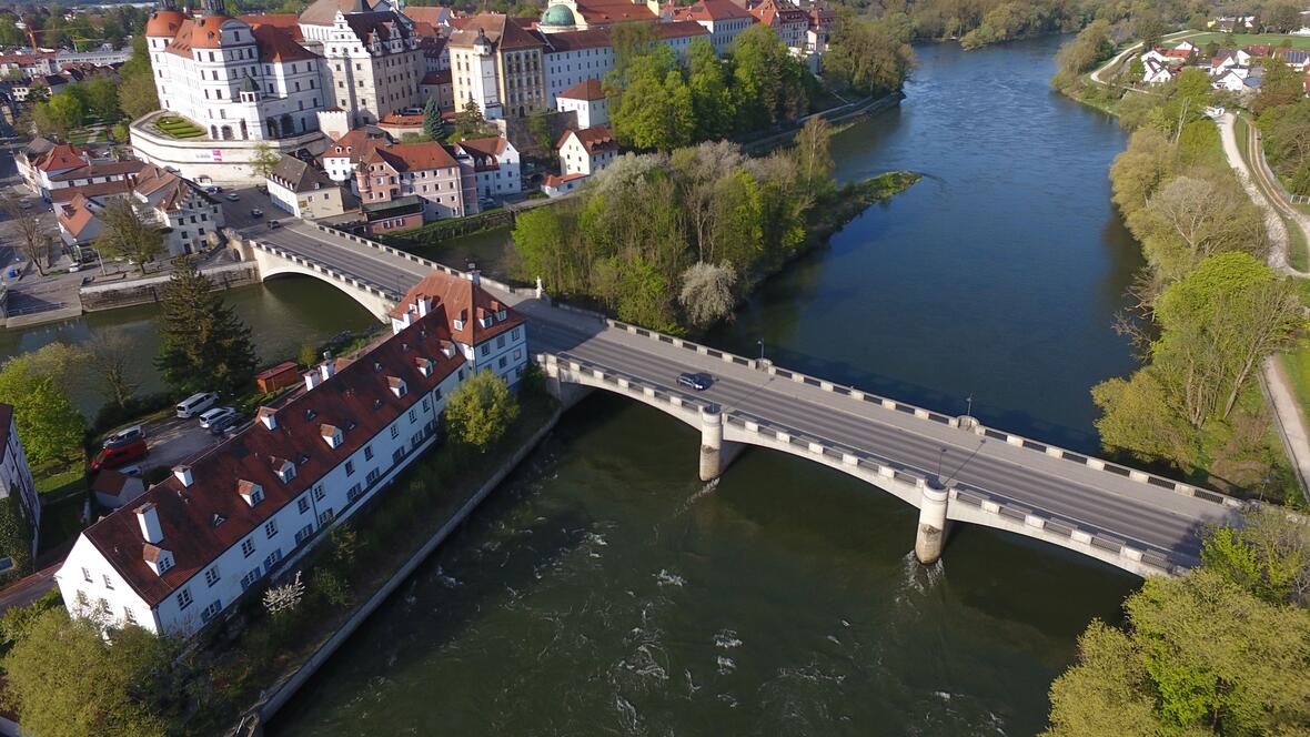 donaubruecke-gesamt-1