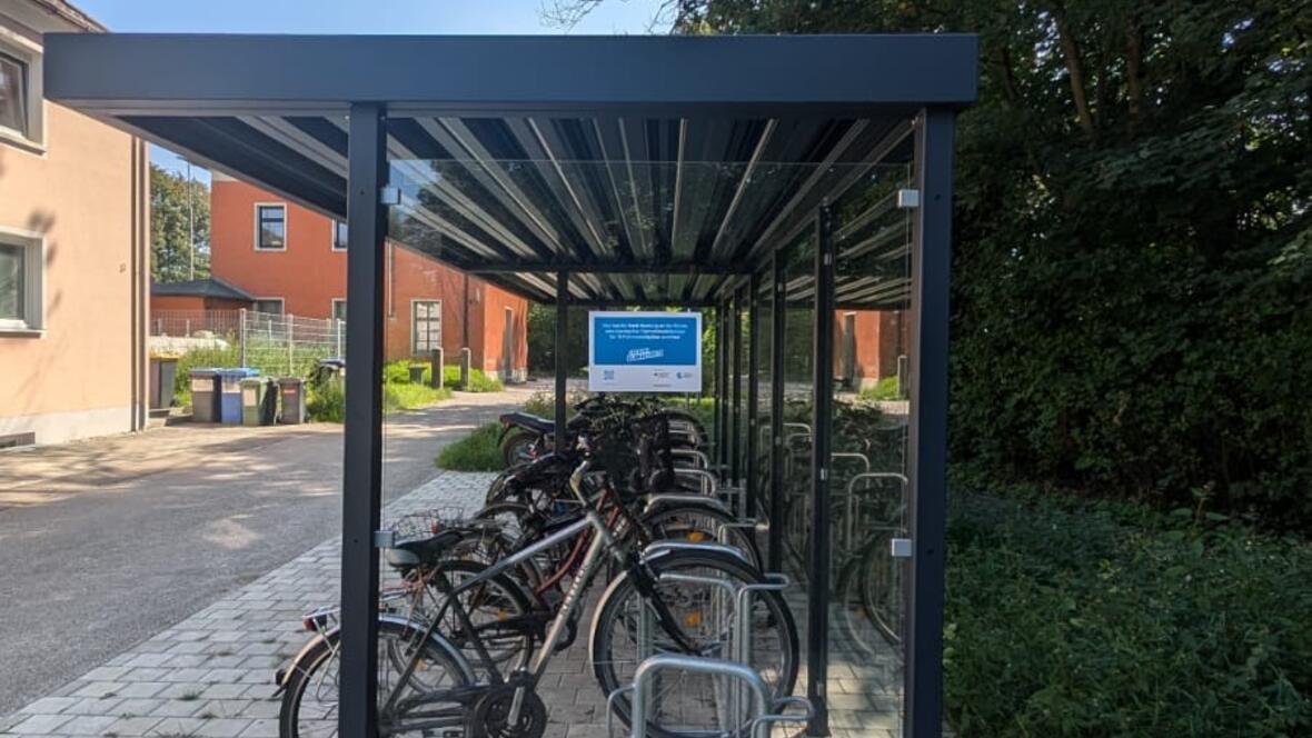 aufkleber-fahrradabstellstation-bahnhof-rohrenfeld_2